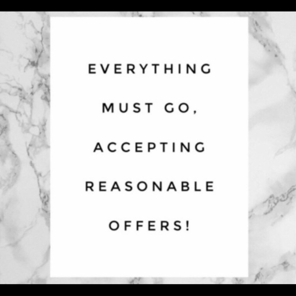 Closet clean out! Make reasonable offers ❤️